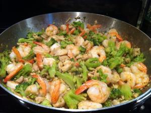 chicken shrimp broccoli stir fry